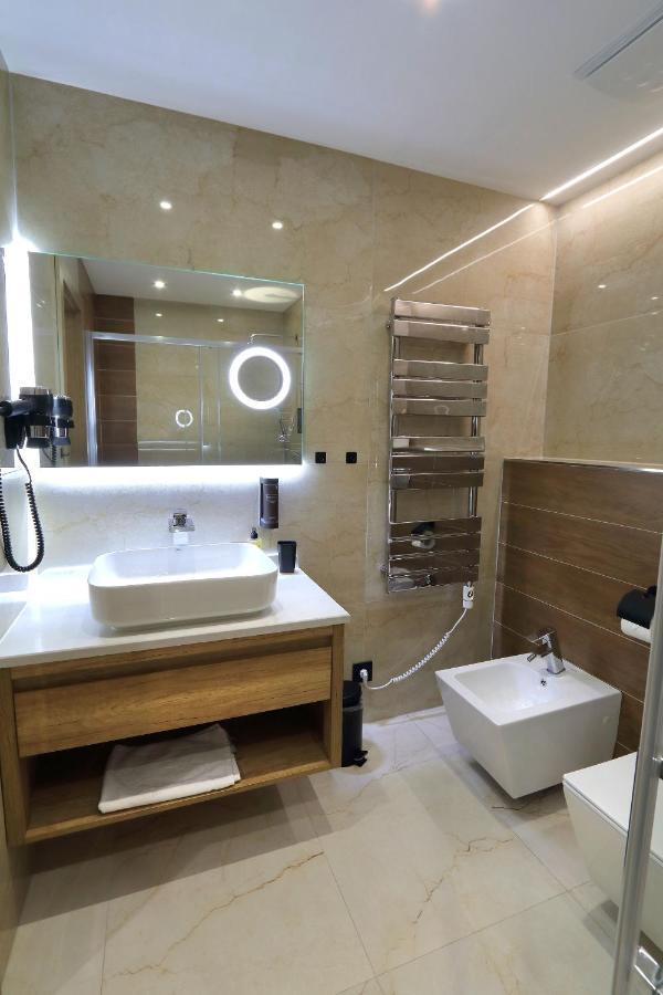 Apartman Gold Akvamarin Bešeňová 外观 照片