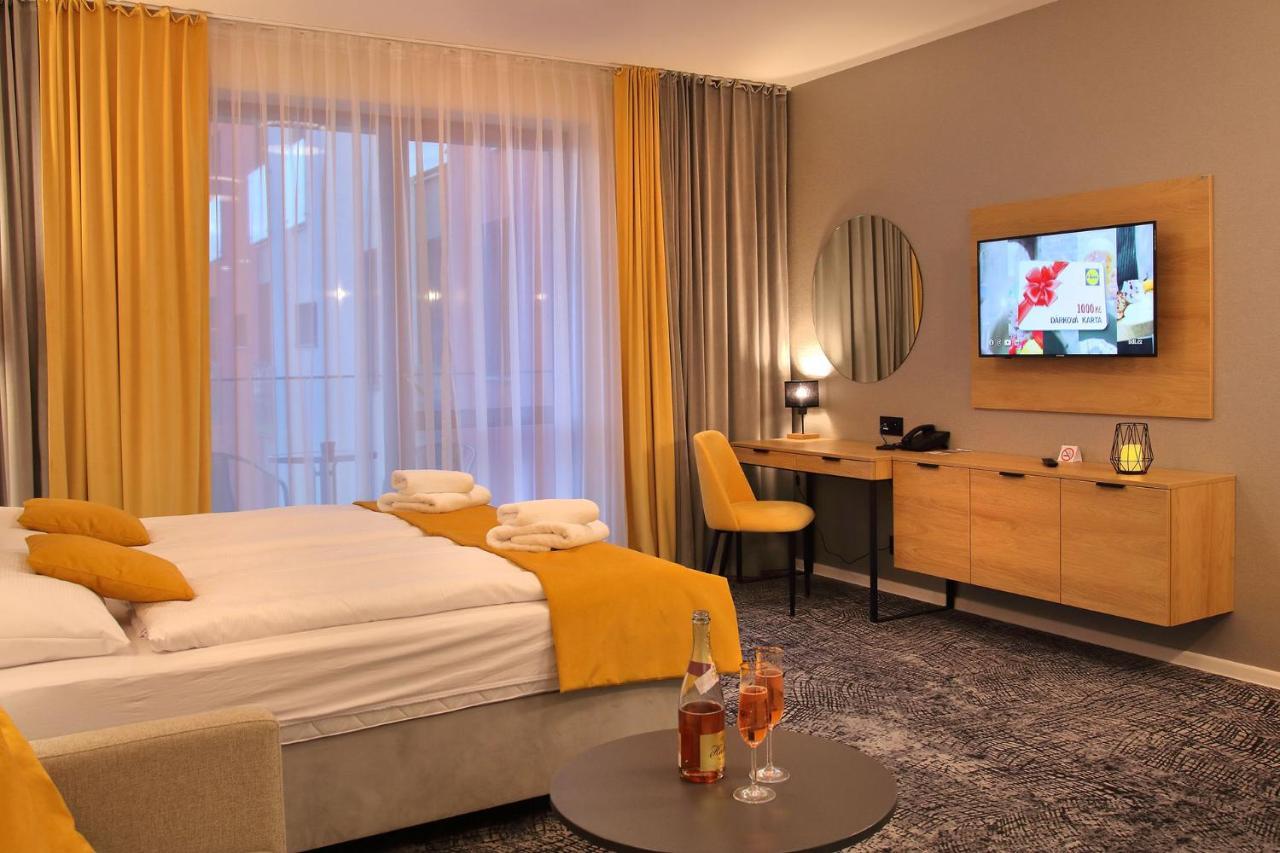 Apartman Gold Akvamarin Bešeňová 外观 照片